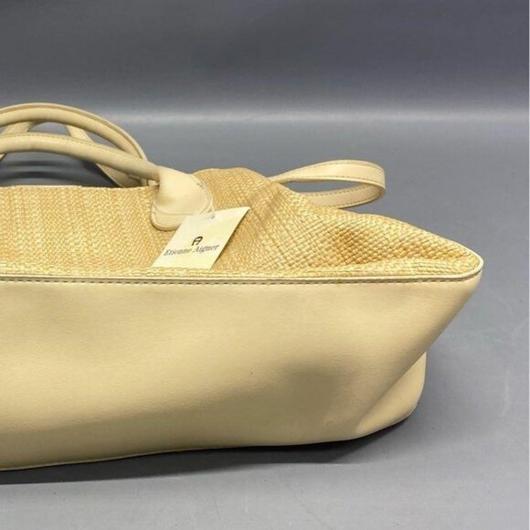 NWT Etienne Aigner Straw 2 way bag with Bag Charm - Picture 7 of 8